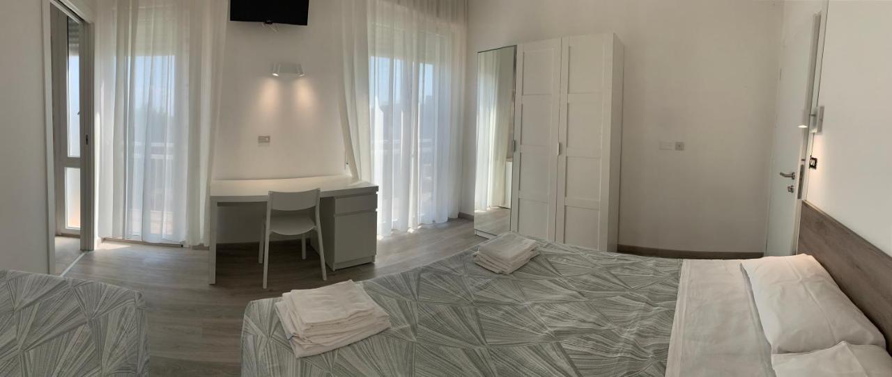 Hotel Laika Rimini Eksteriør bilde